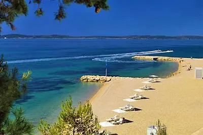 Shell アパート スプリト